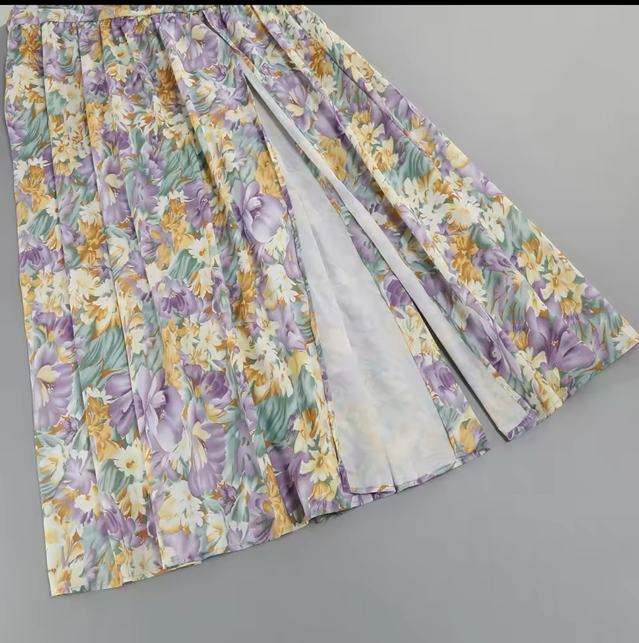 Jen floral one sleeve chain dress